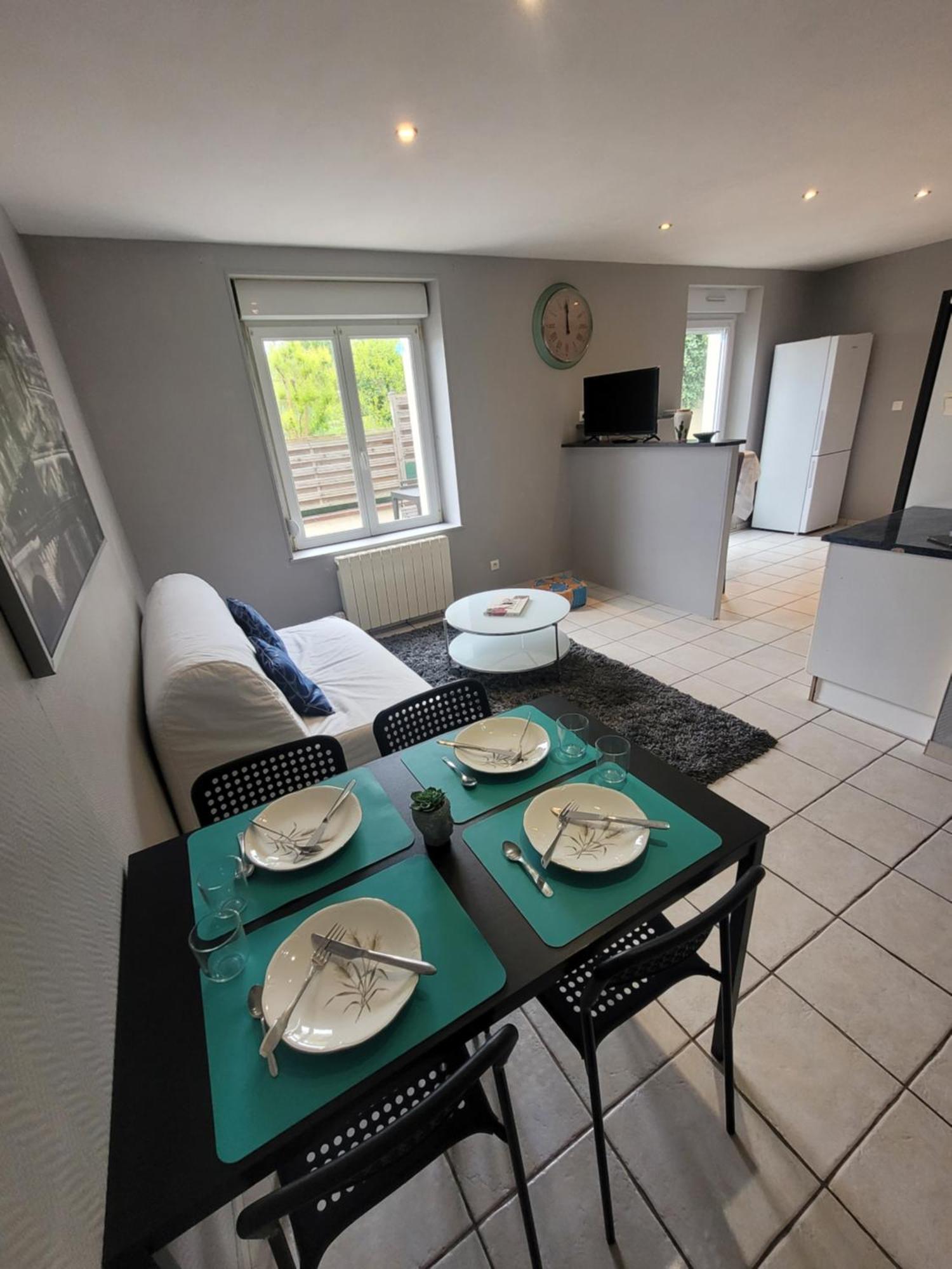 Appartement Cosy Dans Beau Village De Champagne Cormicy Bagian luar foto
